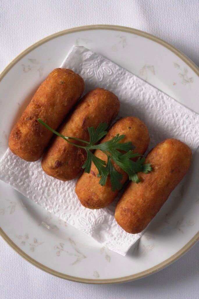 Bolinhos de bacalhau. Cardápio. Alentejo.